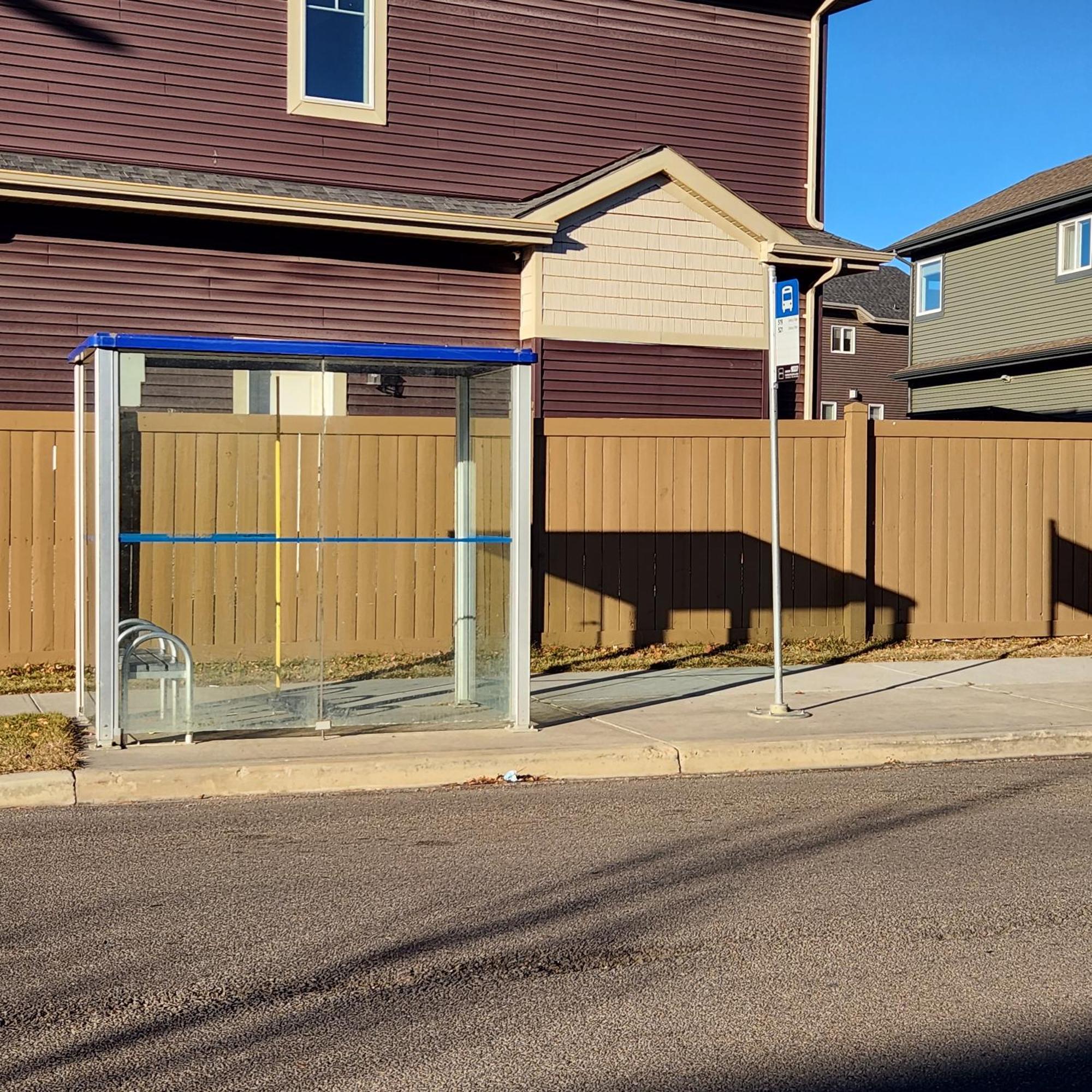 Rare Find. Legal Basement Suite With Separate Ent. Nisku Exterior photo